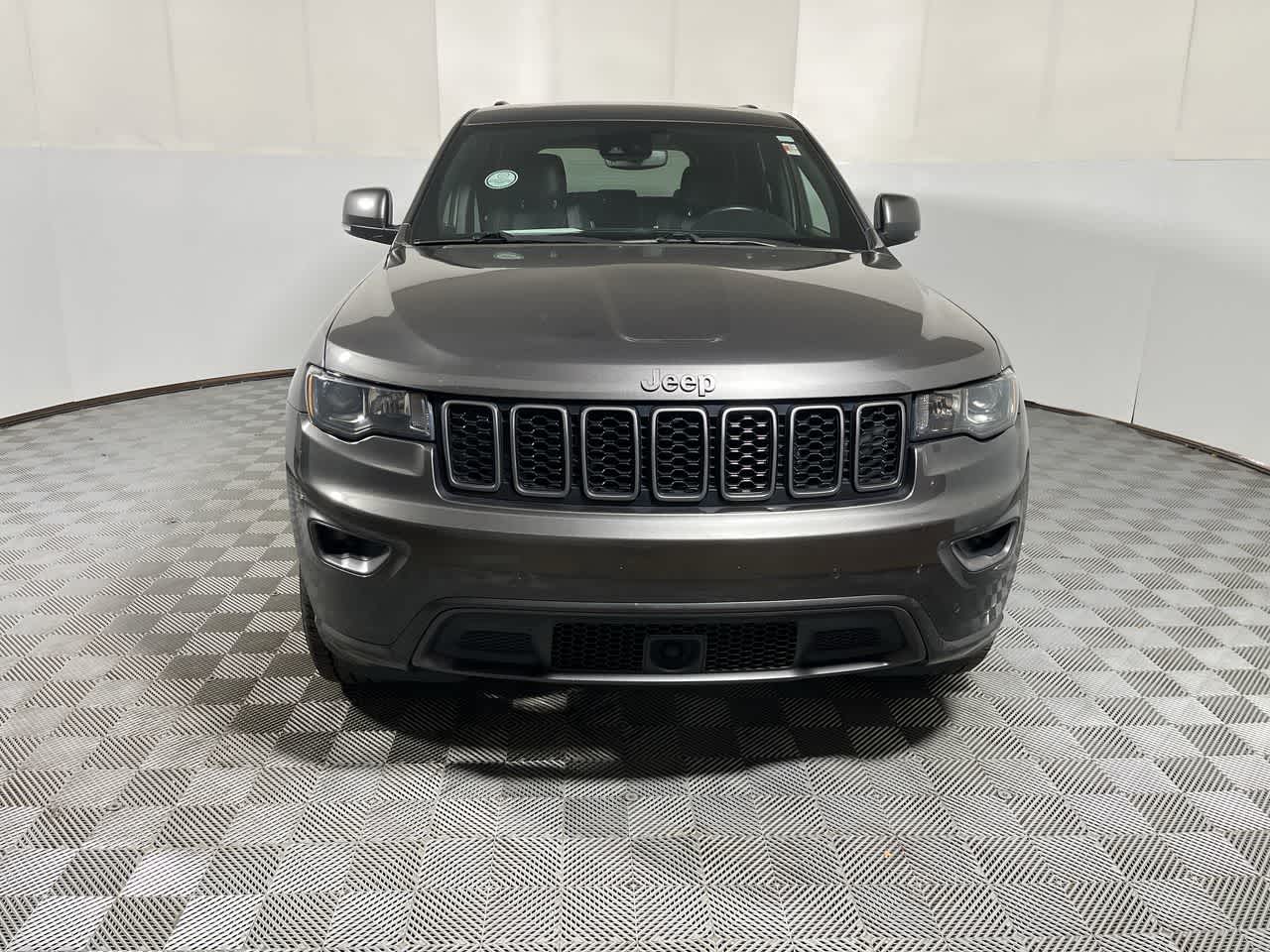 2021 Jeep Grand Cherokee — rear three-quarter view