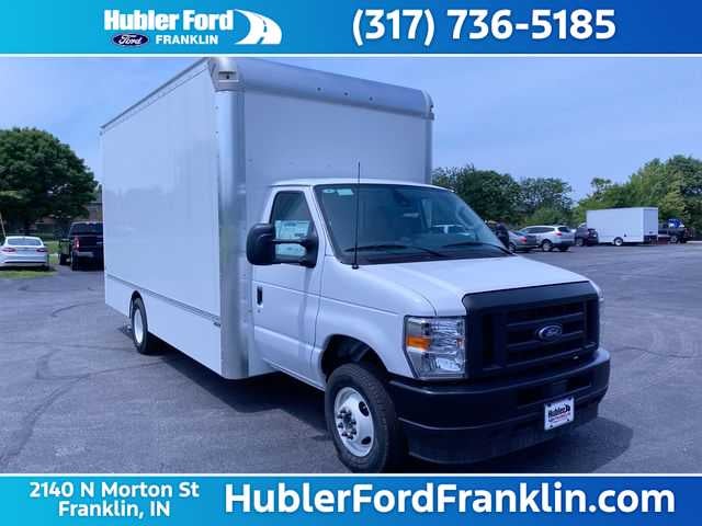 2025 Ford Econoline Cutaway E-450 DRW in Oxford White — front three-quarter view