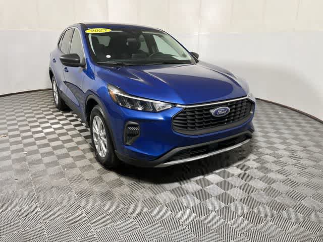 2023 Ford Escape — side profile view