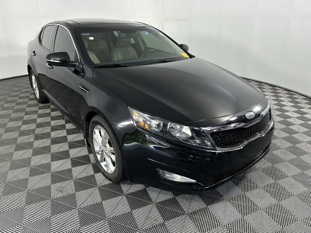 2012 Kia Optima — side profile view