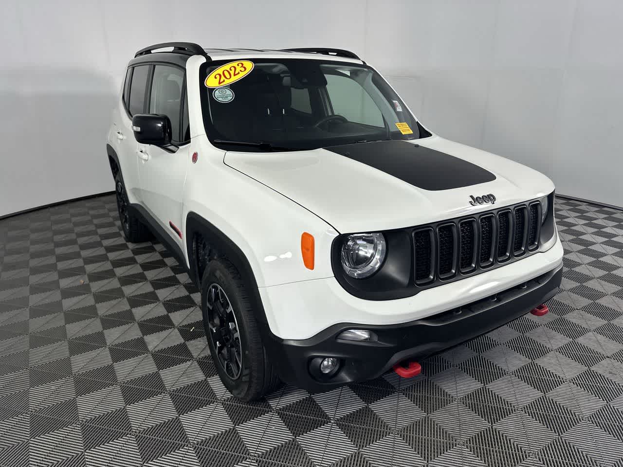 2023 Jeep Renegade — side profile view