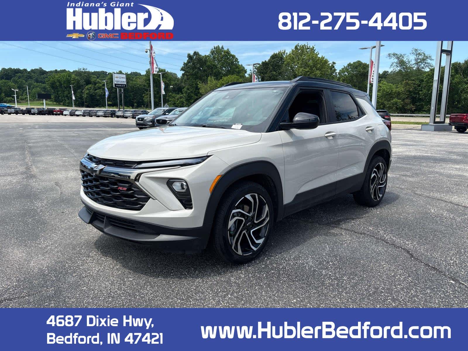 2026 Chevrolet Trailblazer RS in White Sands — front three-quarter view