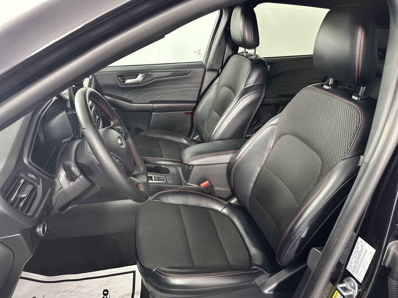 2025 Ford Escape — detail view