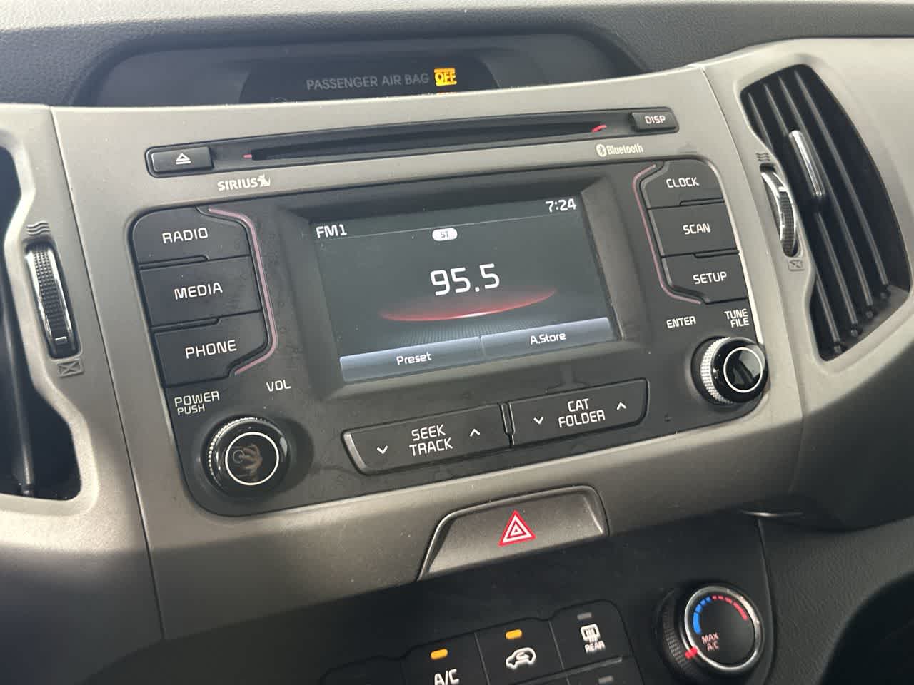 2016 Kia Sportage — detail view