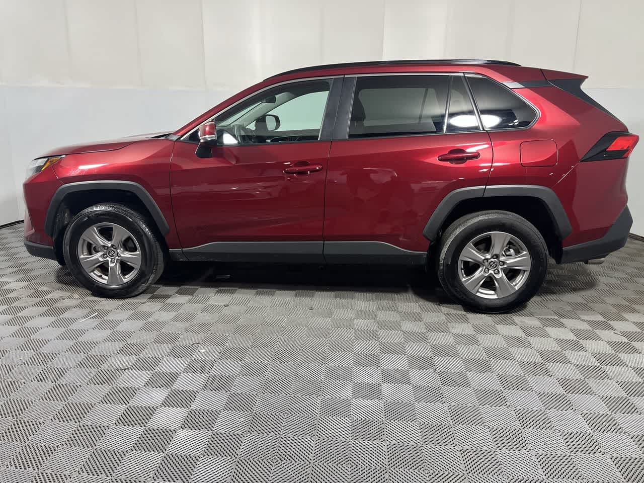 2025 Toyota RAV4 — detail view