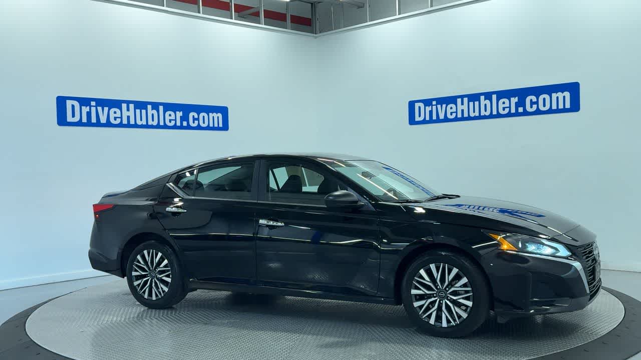 2025 Nissan Altima — interior view