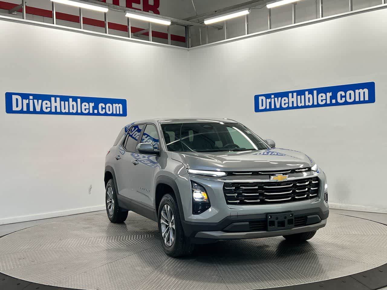 2025 Chevrolet Equinox FWD LT in Sterling Gray Metallic — front three-quarter view