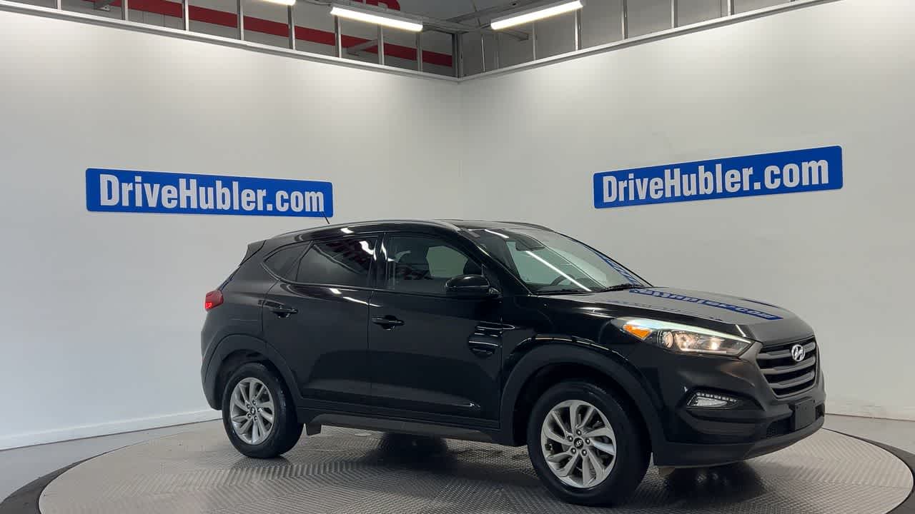 2016 Hyundai Tucson — interior view